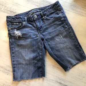 American Eagle Bermuda Shorts